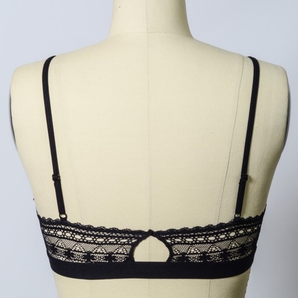 Black Strappy Lace Bralette - Picture 5 of 5